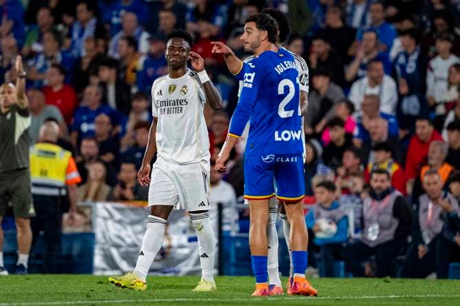 "Deshalb hasst dich jeder"