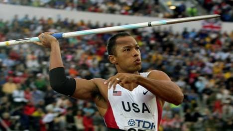 Leichtathlet Bryan Clay beim Speerwurf