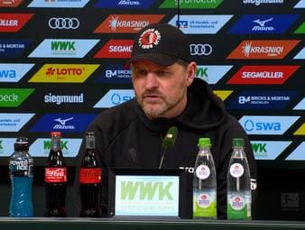 Nach dem Remis gegen den FC Augsburg hadert Union-Trainer Steffen Baumgart mit einem nicht gegebenen Elfmeter für seine Mannschaft.