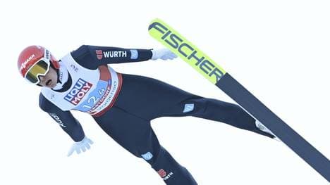 Eric Frenzel und Co. liegen nach dem Springen auf Rang zwei