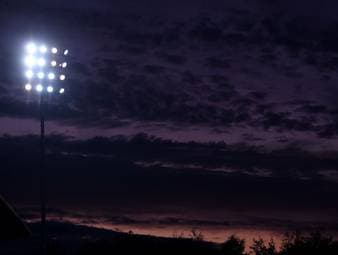 28 Minuten Nachspielzeit! Burton feiert kuriosen Sieg