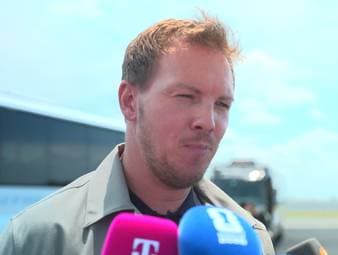 Bundestrainer Julian Nagelsmann spricht nach der Ankunft im WM-Quartier in Winston-Salem über die Bedingungen vor Ort, die Vorbereitung auf das Turnier und die letzten Baustellen vor dem Auftakt.