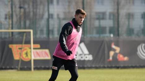 Tim Maciejewski wird verliehen