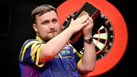 Luke Littler mischt bei der Players Championship 24 in Milton Keynes mit