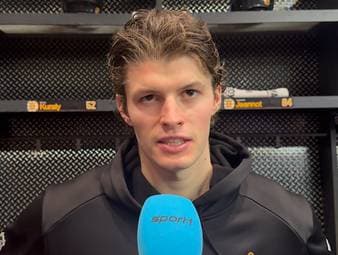 Starker Einstand für Lukas Reichel: Der deutsche NHL-Star trifft direkt bei seinem Debüt für die Boston Bruins. Für den gebürtigen Nürnberger ist es bereits das fünfte Team in dieser Saison - und dort setzt er auch Hoffnungen in den deutschen Trainer Marco Sturm.