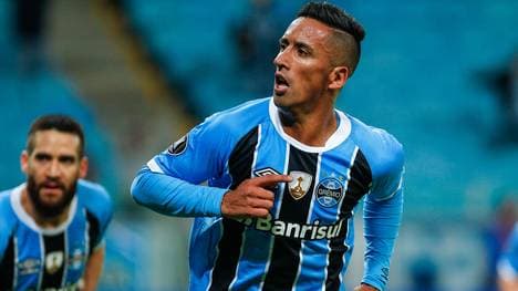 Gremio v Guarani - Copa Bridgestone Libertadores 2017