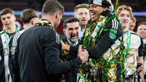 Newcastle gewinnt im Wembley Stadion den EFL-Pokal