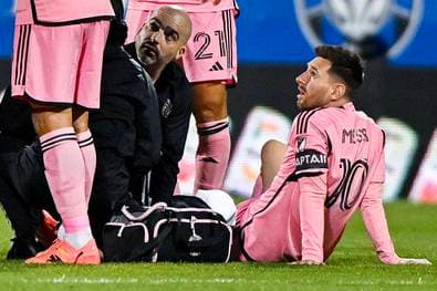 Vor laufender Kamera: Messi motzt über neue Regel