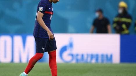 Traurig nach verschossenem Elfmeter: Superstar Mbappe