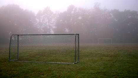 Am Mittwochabend verstarb ein 33 Jahre alter Fußballspieler bei einem Amateurspiel
