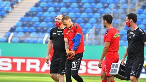 Mark Flekken verletzte sich vor Anpfiff