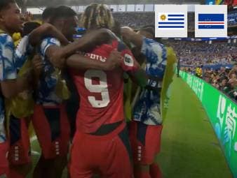 Der WM-Neuling trotzt Uruguay nach einer beherzten Leistung ein Unentschieden ab und darf dadurch weiter von der K.-o.-Runde träumen.