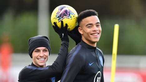 Phil Foden (l.) und Mason Greenwood 2019 im Training der englischen U21-Nationalmannschaft