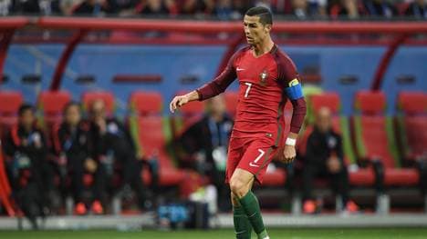 Cristiano Ronaldo trifft mit seinen Teamkollegen unter anderem auf Spanien 