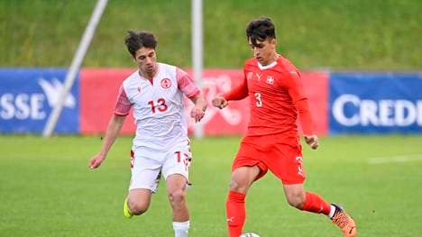 Luka Parkadze (li.) wechselt im kommenden Jahr zum FC Bayern