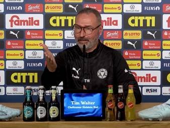Vor dem Abstiegskracher gegen Fortuna Düsseldorf liefert Kiel-Trainer Tim Walter eine denkwürdige Pressekonferenz. Statt ruhigen Tönen gibt es eine Ladung pampiger Antworten in Richtung der Reporter.