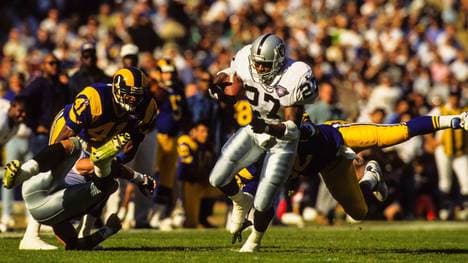 Calvin Jones im Trikot der Raiders