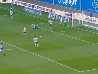Die Highlights der Partie Hansa Rostock - SSV Ulm 1846 aus der 3. Liga im Video. 