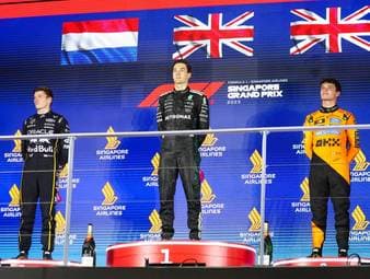 George Russell sichert sich den Sieg beim Großen Preis von Singapur und macht im Mercedes damit weiter auf sich aufmerksam. Seine Zahlen gerade in der aktuellen Formel-1-Saison sind beeindruckend.