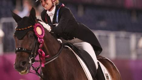 CHIO Aachen: Team um von Bredow-Werndl gewinnt GP 