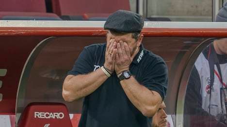 Steffen Baumgart kämpft nach der Partie mit den Tränen