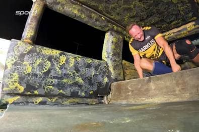 Für diesen Exatlon-Lauf hat er eine Krone verdient