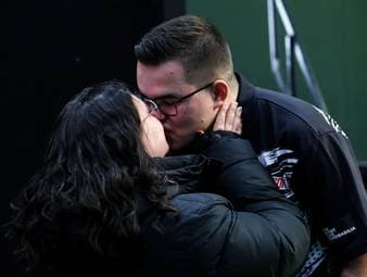 Emotionale Botschaft rührt van Veen