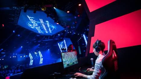 Hearthstone- und StarCraft-II-Profis treten im Zuge der Asian Games 2018 in Indonesien an