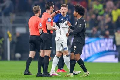 Wirbel um Adeyemi: "Das gehört sich nicht!"