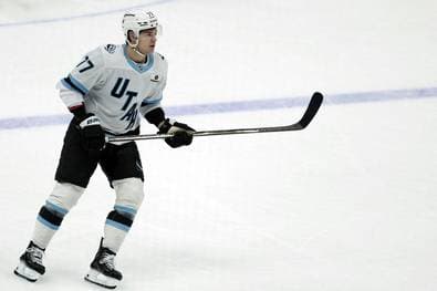 Peterka trifft bei spektakulärem Sieg