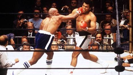 Die Boxwelt trauert um Earnie Shavers (l.)