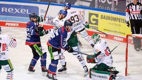 Die Augsburger Panther (weiß) setzten sich gegen Straubing durch