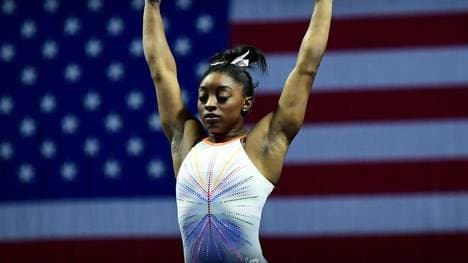 Simone Biles hat ein starkes Comeback gefeiert