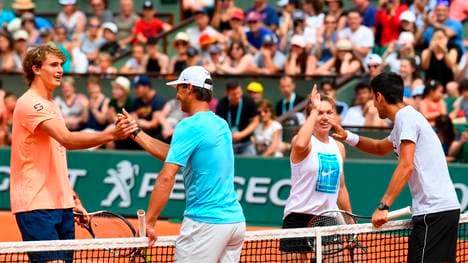 Simona Halep (2.v.r.) und Novak Djokovic (r.) wurden von der ITF ausgezeichnet
