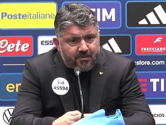 Italiens Trainer Gennaro Gattuso sprach nach dem 2:0 gegen Nordirland von großer Nervosität im Team. Die tolle Unterstützung in Bergamo half, den Druck bei der Squadra Azzurra zu mindern.