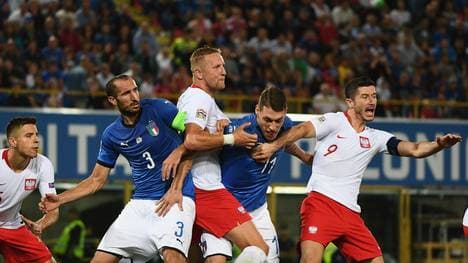 Im Hinspiel trennten sich Italien (blau) und Polen Unentschieden