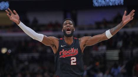 Deandre Ayton schließt sich den Los Angeles LAkers an