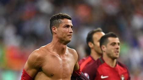 Portugal v France - Final: UEFA Euro 2016