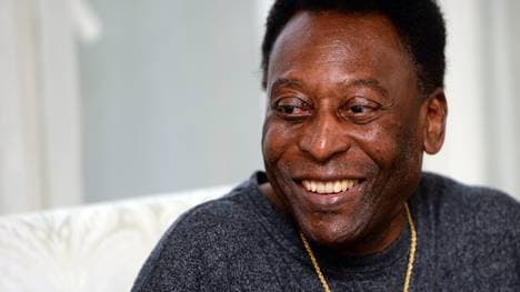 Brasilien: Pele muss Nierenstein entfernt werden, Pele wurde in Paris wegen eines Harnweginfekts operiert