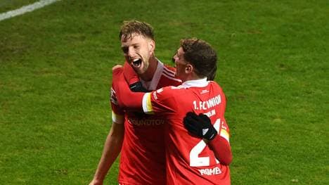 Marvin Friedrich freut sich über seinen Siegtreffer gegen Dortmund