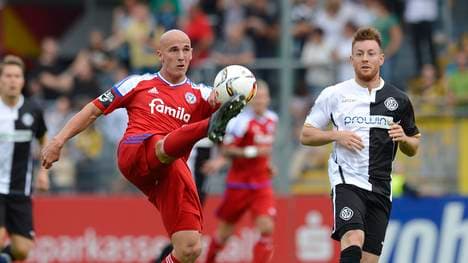 Michael Klauß (r.) muss beim VfR Aalen vorerst zusehen