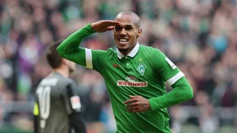 Theodor Gebre Selassie bejubelt seinen Treffer gegen den FC Augsburg