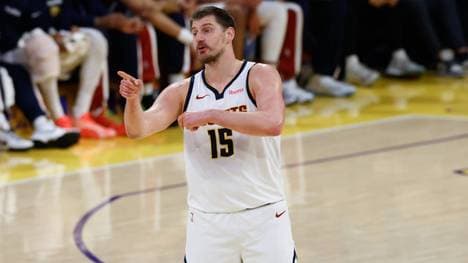 Nikola Jokic flog nach einer Rudelbildung vom Platz