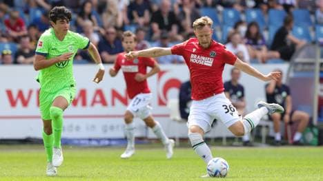 Stürmer Cedric Teuchert verlässt im Sommer Hannover 96