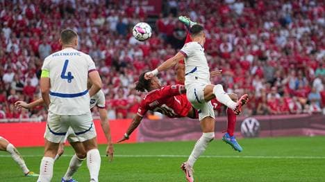 Yussuf Poulsen traf sehenswert per Fallrückzieher