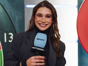 DARTS-WM: JANA WOSNITZA FEIERT IHR COMEBACK AUF SPORT1