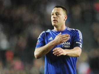 Beim FC Chelsea war er als der größte Kapitän aller Zeiten bekannt, gewann fünf Meistertitel, die Europa- und die Champions League. Er krönte sich zum erfolgreichsten Spieler der Klubhistorie und gilt bis heute als einer der besten Innenverteidiger aller Zeiten. Das ist seine Geschichte.