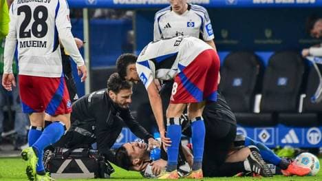 Dennis Hadzikadunic musste behandelt und anschließend ausgewechselt werden
