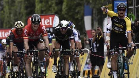 CYCLING-FRA-TDF2017-LINE