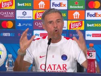 Luis Enrique will sich beim Drama rund um Gianni Infantino und die FIFA-Pläne nicht einmischen. Der PSG-Trainer hält sich mit seiner Meinung bedeckt und konzentriert sich lieber auf seine Mannschaft.